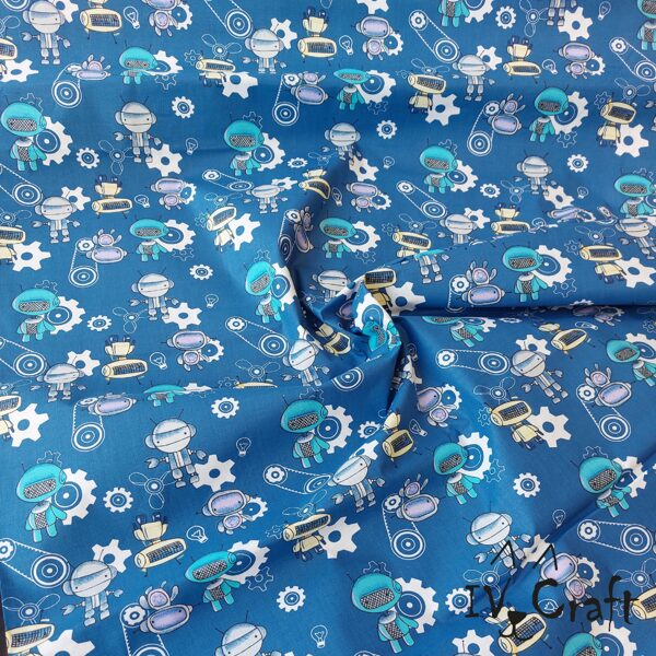 Kokvilnas audums ar robotiem uz tumši zila fona